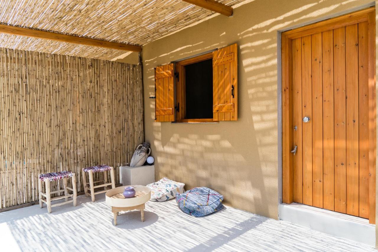 Exoristoi Nature Suites Karave Exterior foto